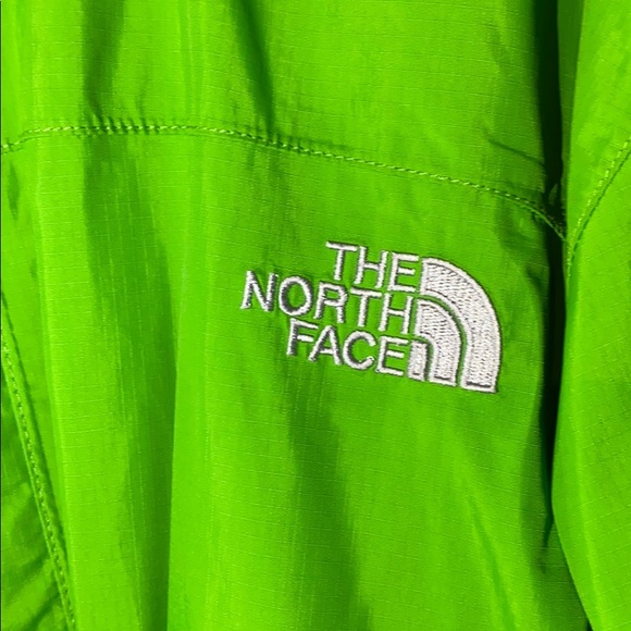 Medium North Face windbreaker jacket - Picture 2 of 3